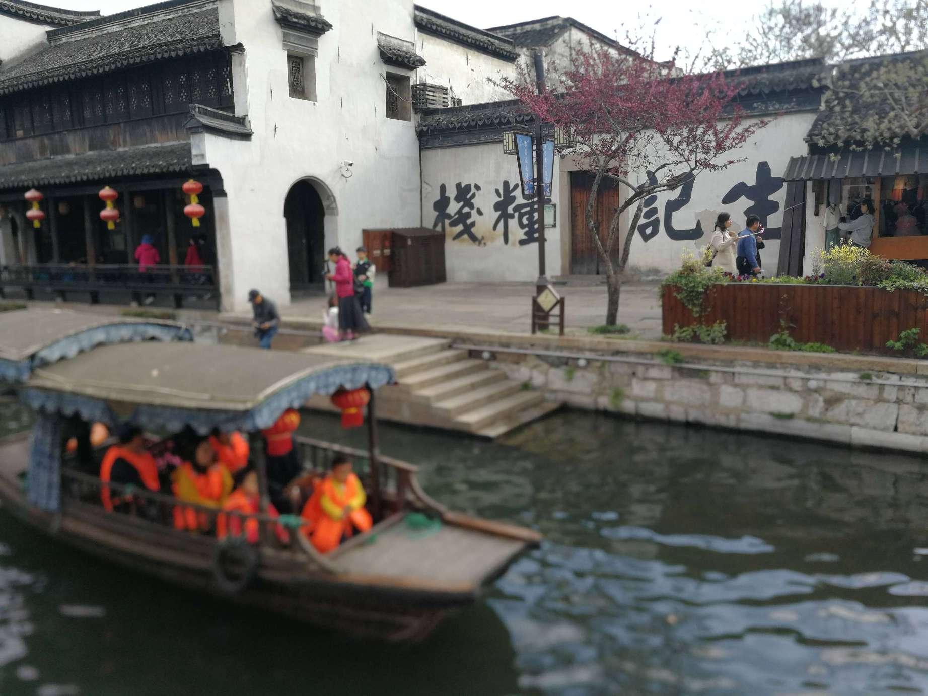 印度降低关键零部件进口关税 以促进智能手机生产